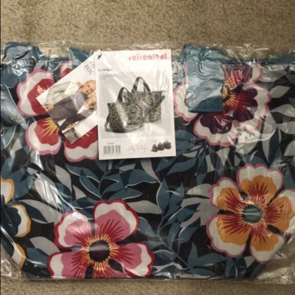 Reisenthal Tote Bags